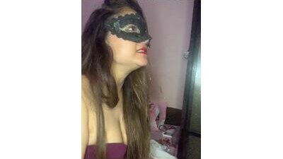 lustycousins public webcam profile photo 8