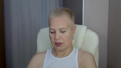Madam-Madam public webcam profile photo 8