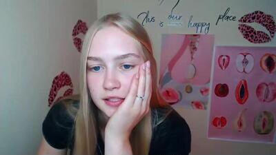 mademoisellecl public webcam profile photo 4
