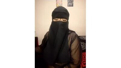 madleen_Mm public webcam profile photo 5