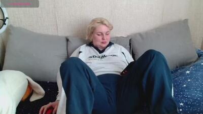 mari_77777 public webcam profile photo 8