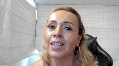 maylin_yung public webcam profile photo 4