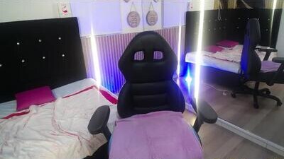 mia_garcia28 public webcam profile photo 10