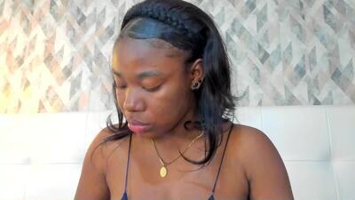 MiaJacksson public webcam profile photo 3