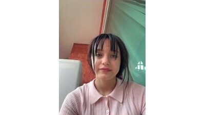 MiaTee public webcam profile photo 6