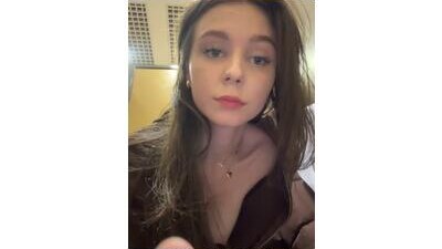 MilaBee public webcam profile photo 10