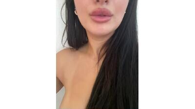 Milana_UK public webcam profile photo 3