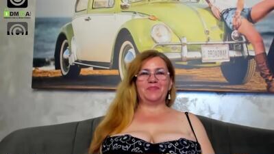 milflyssa public webcam profile photo 4