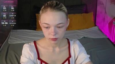 millaholt public webcam profile photo 8