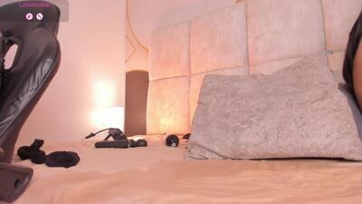 milly_skye public webcam profile photo 6