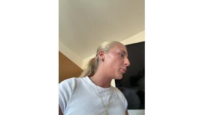 Millymae_ public webcam profile photo 4