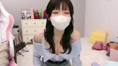 -minami- public webcam profile photo 4