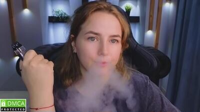 mira_mermayd public webcam profile photo 8