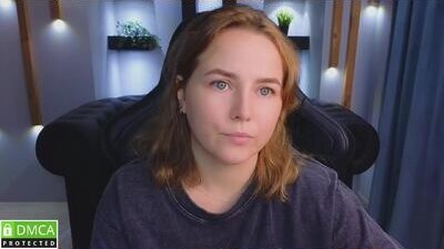 mira_mermayd public webcam profile photo 10