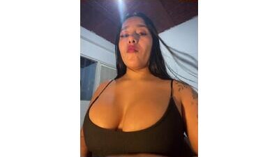 mis-violetha public webcam profile photo 7