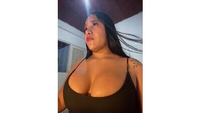mis-violetha public webcam profile photo 10