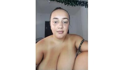 Miss-boobs public webcam profile photo 2