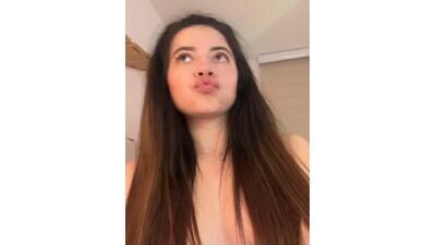 missani public webcam profile photo 3