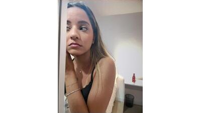 missbella_ public webcam profile photo 8