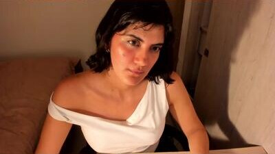 misstoya public webcam profile photo 6
