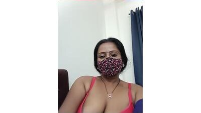 misti-boudii public webcam profile photo 7