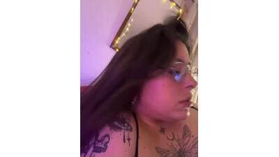 mizztikaa public webcam profile photo 3