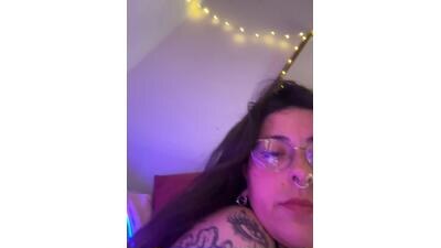 mizztikaa public webcam profile photo 4