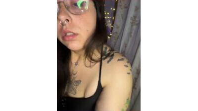 mizztikaa public webcam profile photo 7