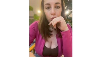 MommmyYummy public webcam profile photo 2
