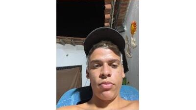 MrLeoLatino public webcam profile photo 7