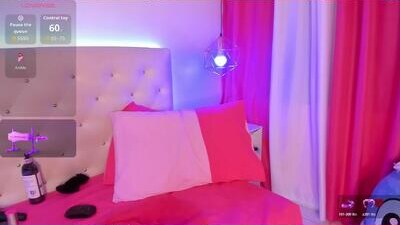 nara_pink public webcam profile photo 10