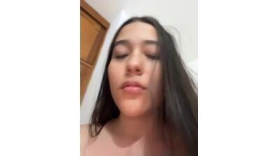 nhefertary public webcam profile photo 4