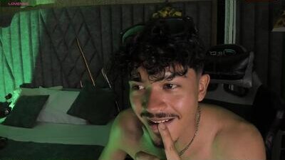 nicolaikarav public webcam profile photo 10