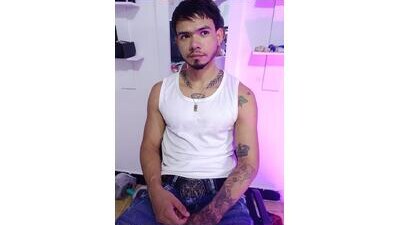 niick01_ public webcam profile photo 7