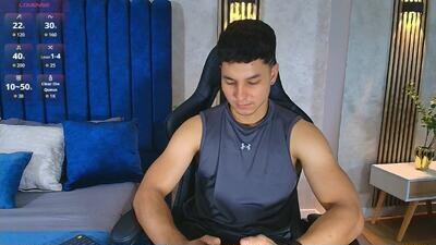 noah_clarkk public webcam profile photo 8
