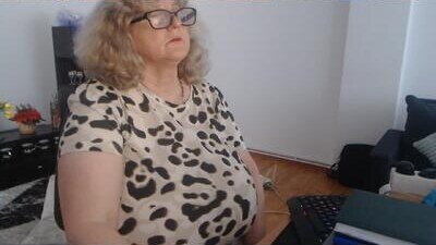 norajohnson6 public webcam profile photo 10