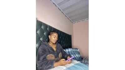 nothileenhle public webcam profile photo 2