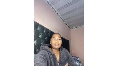 nothileenhle public webcam profile photo 4