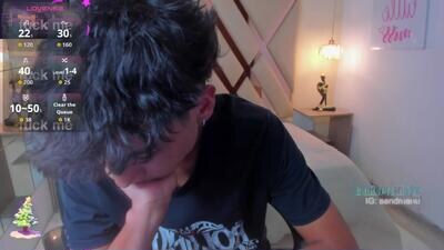 OliverTwinky public webcam profile photo 4