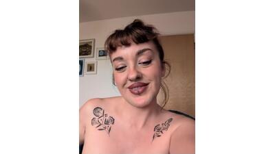 Petite_Juicy_Olive public webcam profile photo 2