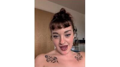 Petite_Juicy_Olive public webcam profile photo 6