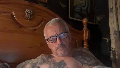 poggles public webcam profile photo 3