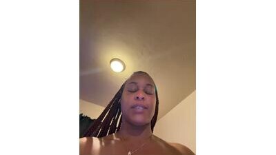 Realwetpussy public webcam profile photo 6