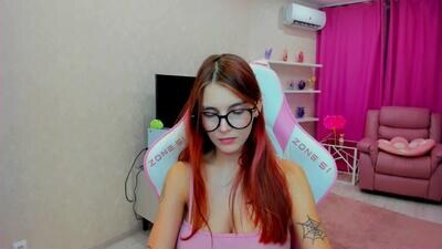 RedLipse public webcam profile photo 3