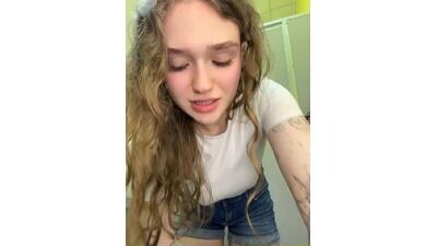 russianwoman public webcam profile photo 2