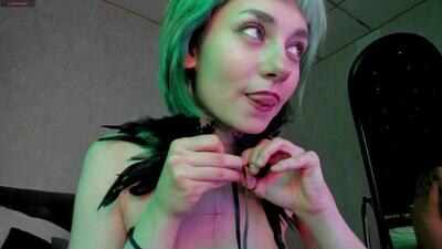 scarle_whisper public webcam profile photo 6