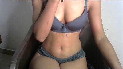seema_raani public webcam profile photo 5