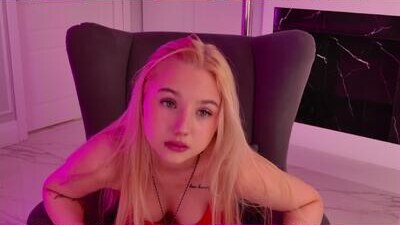 Sky_Cutie public webcam profile photo 10