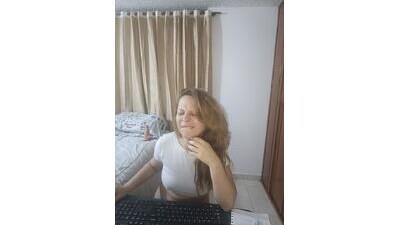 sky_sanz1 public webcam profile photo 6