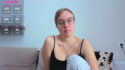sofia_bushe public webcam profile photo 7